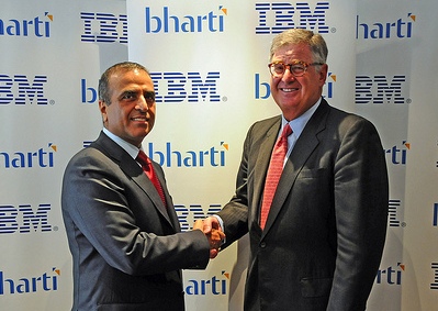 IBM Chairman and CEO Samuel J. Palmisano (right) and Bharti Airtel Chairman and Managing Director Sunil Bharti Mittal