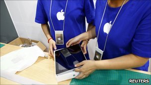 Photo of China officials close fake Apple stores in Kunming city