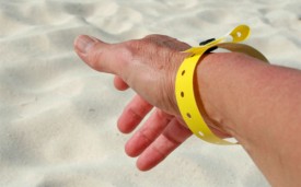 Photo of Bracelet Talks to Your Body to Pull Health Records