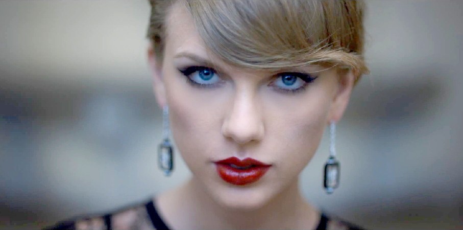 Photo of Taylor Swift acquires Porn Industry Domain names