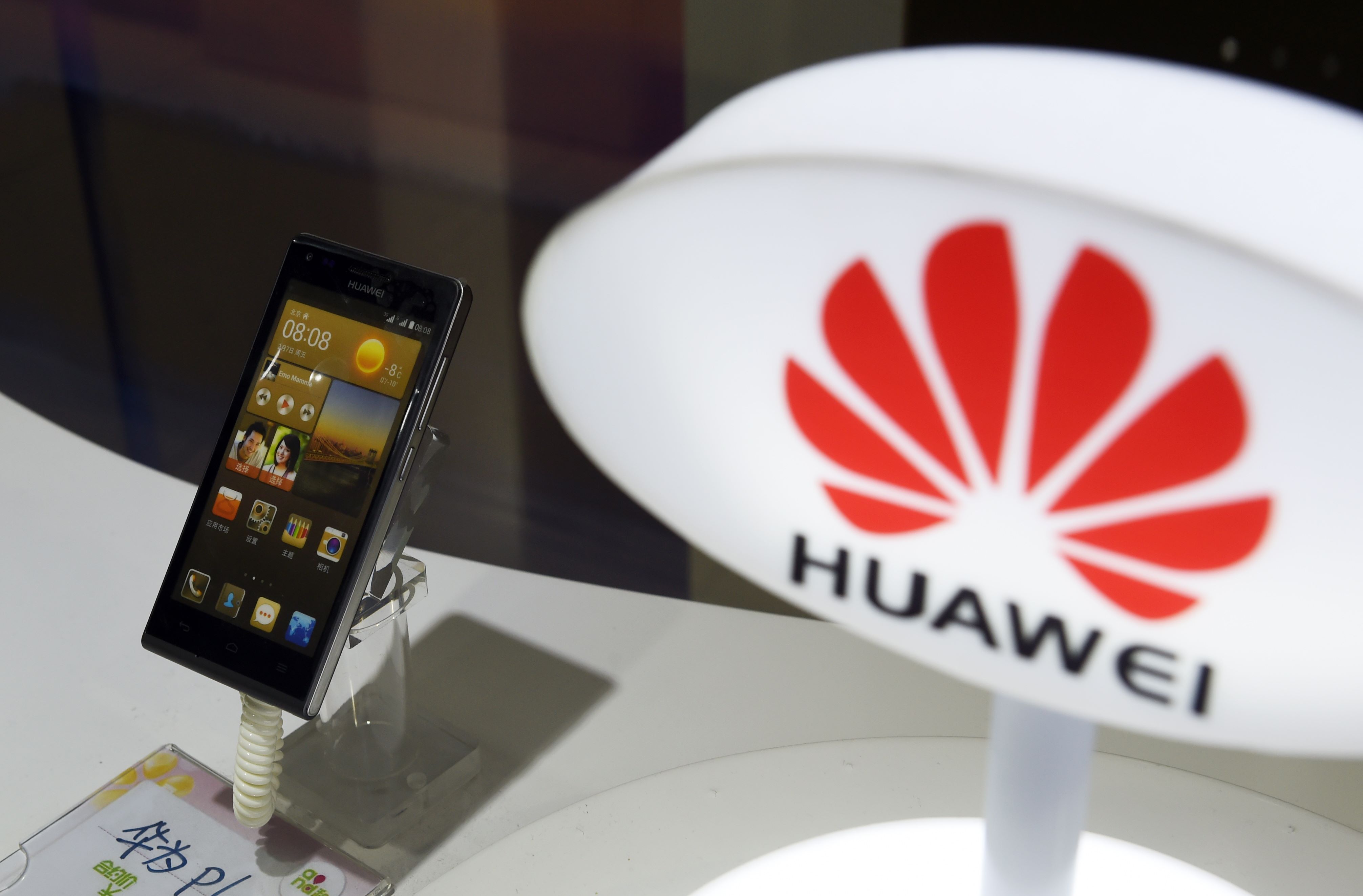 Photo of Huawei is Coming On Fast As They Narrow the Gap With Samsung and Apple in Smartphone Sales