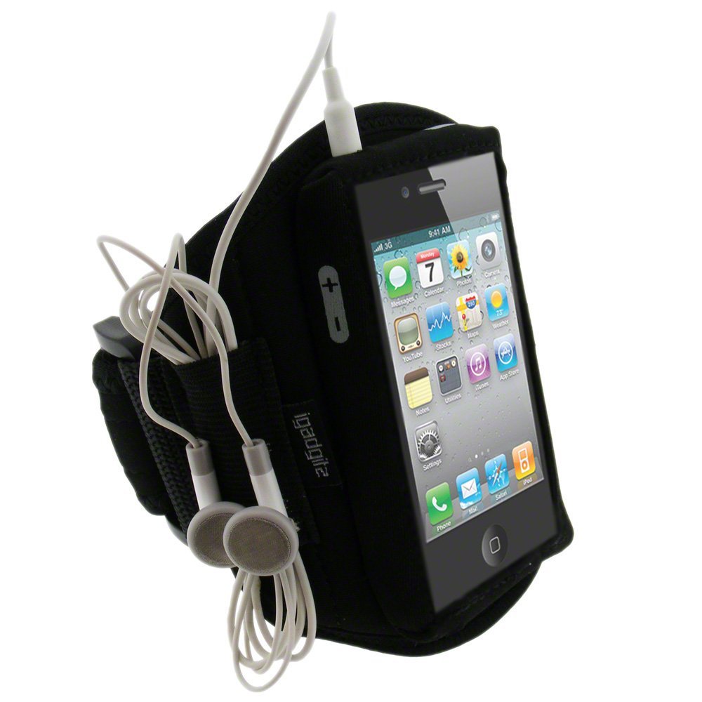 With a smartphone armband, you can easily protect your smartphone. Image Credit: RunKepper
