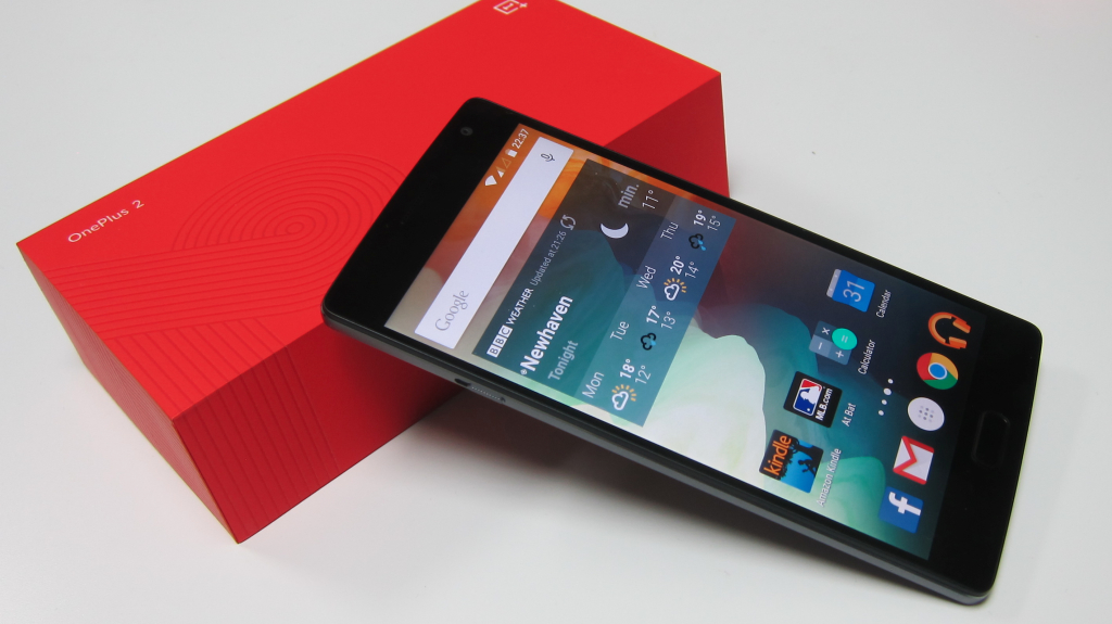 The OyxgenOS 2.2.2 update for the OnePlus 2 smartphone fixes dual SIM preference selection issues in settings. Image Credit: Forbes