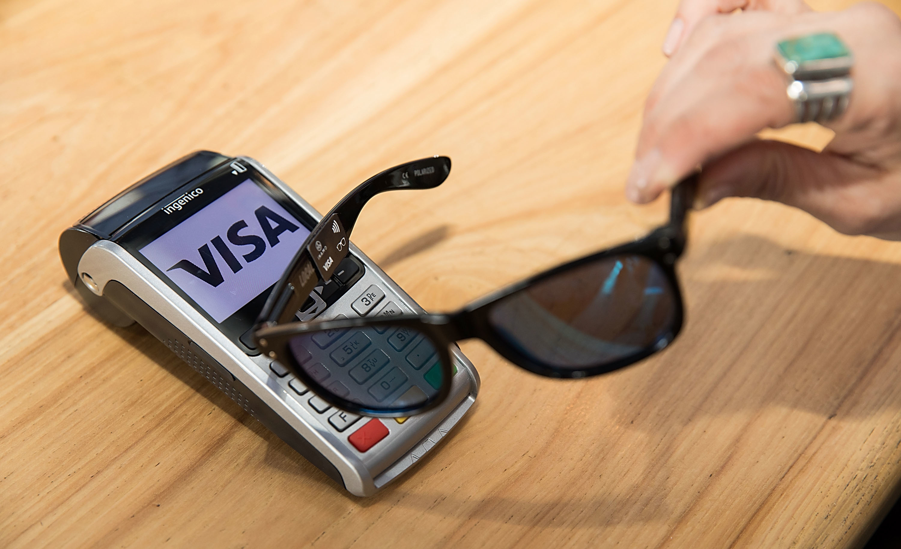 Photo of Visa wants you to Pay for Stuff using Sunglasses!