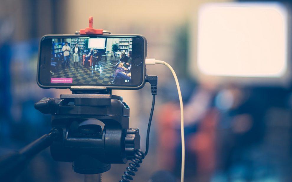 How live streaming is changing social media for businesses ...