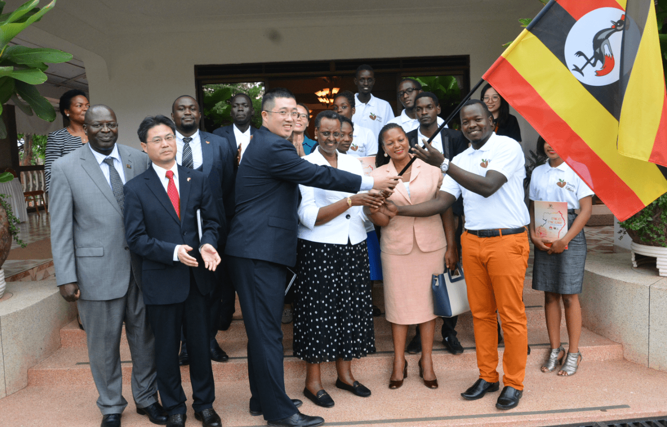 Photo of First Lady; Janet Museveni Flags Off The 2018 Seeds For Future Program Finalists to China