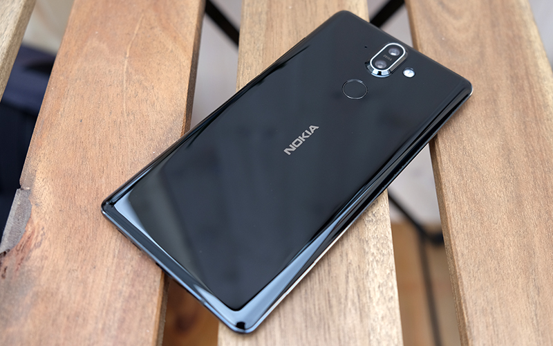 Photo of Nokia 8 Sirocco Gets Android 9 Pie Update