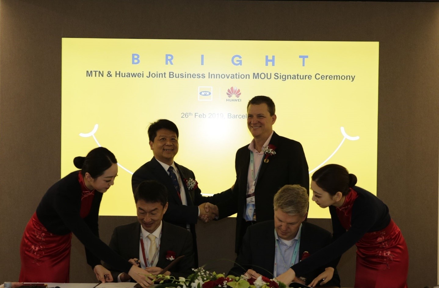 Huawei and MTN Group representatives signing a a Joint Business Innovation MoU at the Mobile World Congress 2019 in Barcelona.