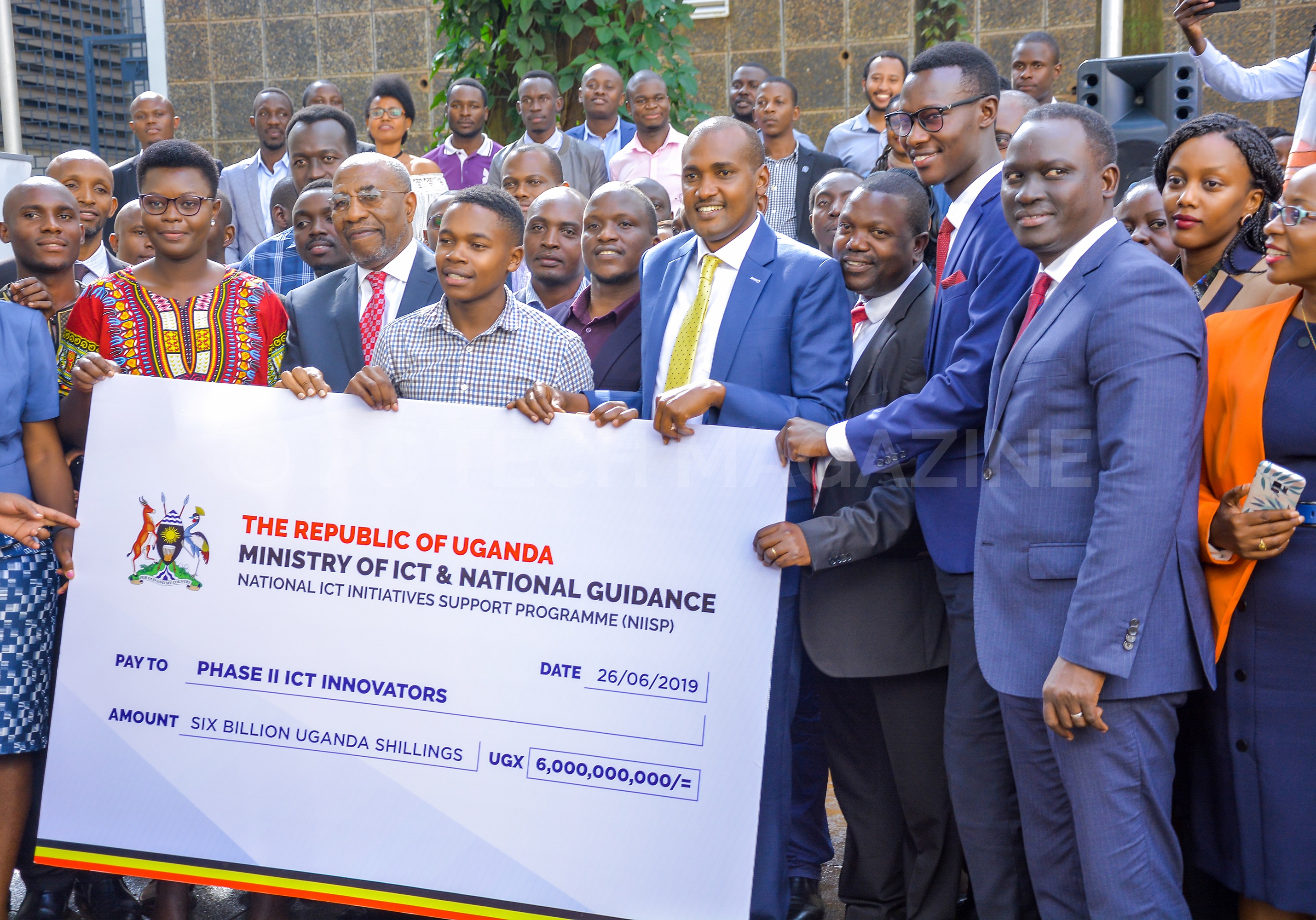 Rt. Hon. Ruhakana Rugunda and Hon. Frank Tumwebaze, on Wednesday officially handed over a shared UGX6 billion grant to the second cohort winners of the National ICT Initiatives Support Programme (NIISP). Photo by: OLUPOT NATHAN ERNEST/PC TECH MAGAZINE