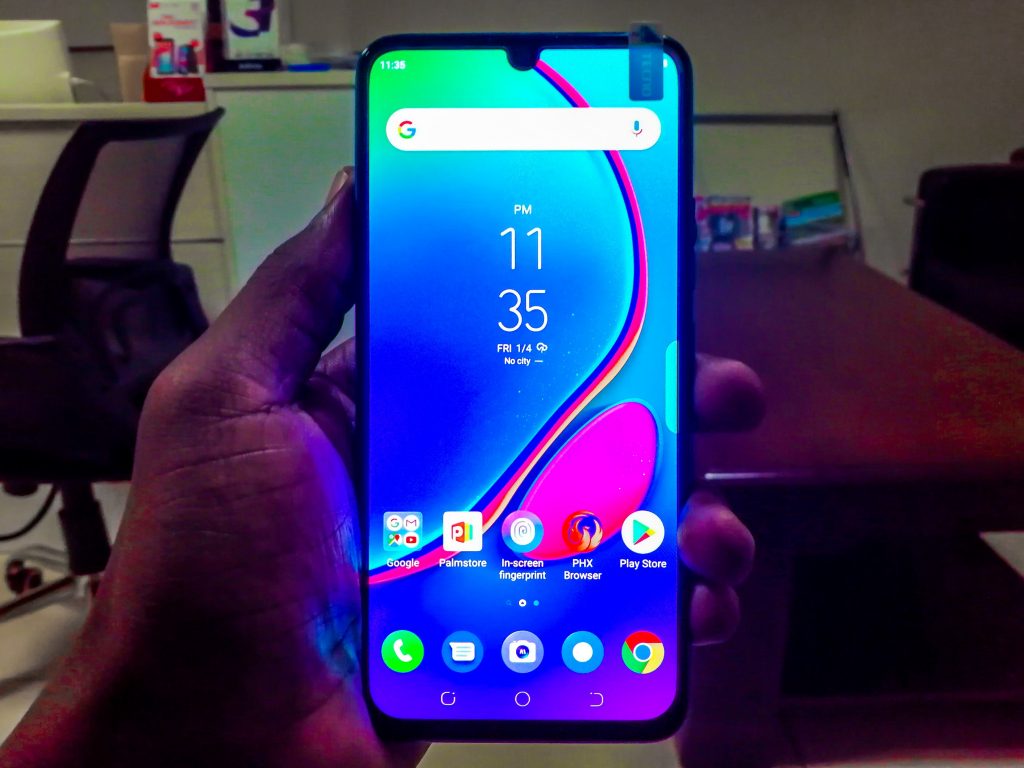 Tecno Phantom 9 has an AMOLED display FHD+ with a resolution of 1080 x 2340 pixels and a screen aspect ratio of 19.5:9. Photo by: PC TECH MAGAZINE/Olupot Nathan Ernest
