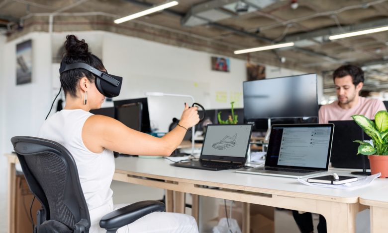 Virtual Reality are just a few ways that technology can be used in the workplace to improve employee performance. Photo by This Is Engineering from Pexels