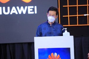 Chinese Ambassador to Uganda Mr. Zhang Lizhong speaking at the Huawei ICT award ceremonial at the UICT Innovation Hub.