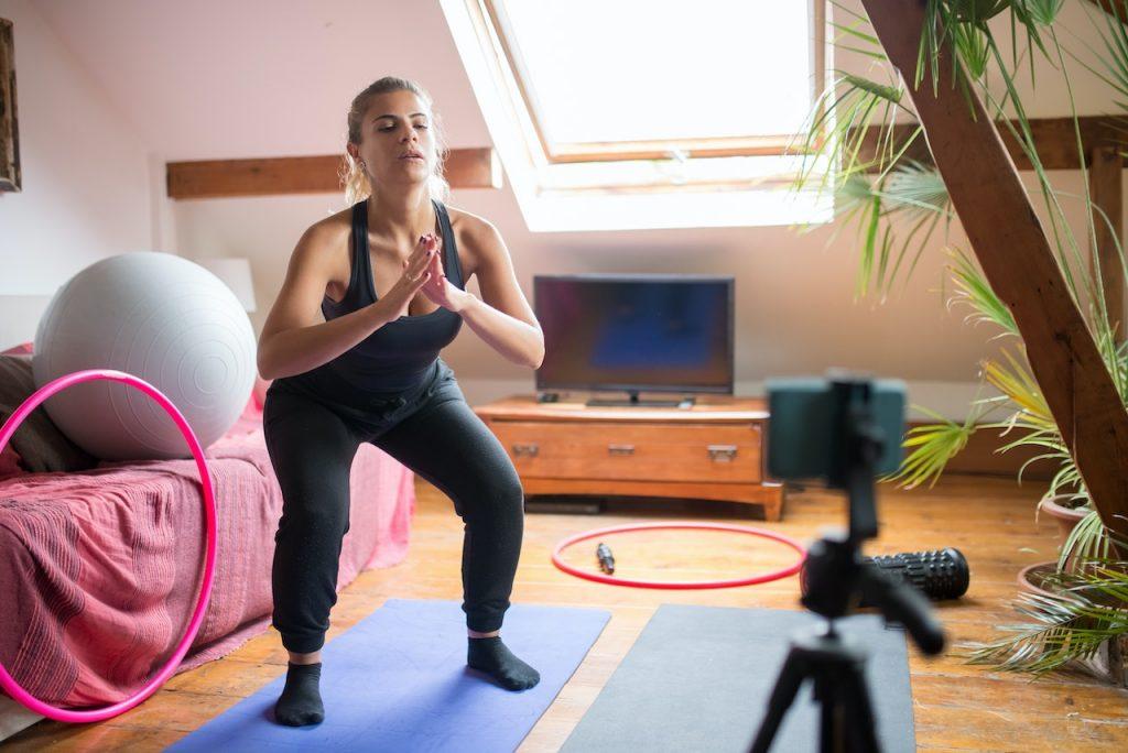 Online fitness coaching allows users to connect with professional fitness coaches and trainers from anywhere in the world. PHOTO: Kampus Production/Pexels