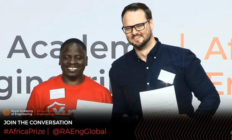 Anatoli Kirigwajjo (left) from Uganda and Edmund Wessels (right) from South Africa were joint winners in the Africa Prize for Engineering competition in Accra, Ghana.