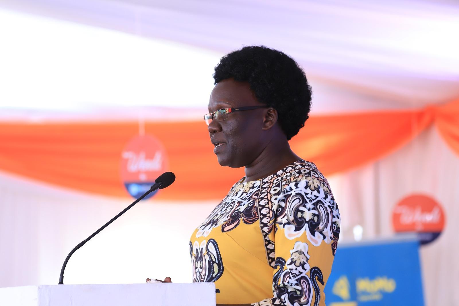 Norah Anyakoit, the deputy chief administrative officer of Bukedea speaking at the launch of Wendi in Bukedea.