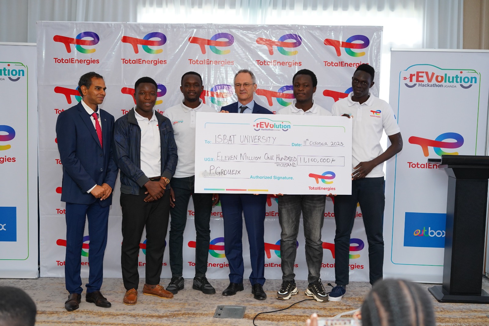 ISBAT University 1st runnersup in the TotalEnergies Uganda rEVolution hackathon receives UGX11.1 million.