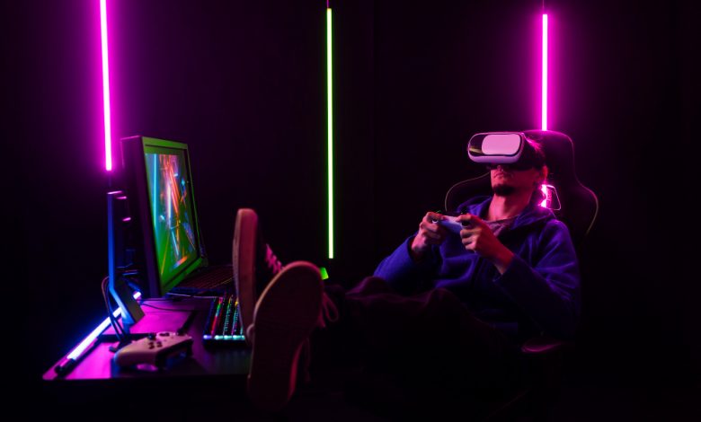 Artificial intelligence helps virtual reality games to be as immersive as possible. PHOTO: Freepik