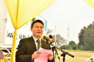 Huawei Uganda’s Subsidiary Board Director, Yi Junsong speaking the graduation of youth in the Huawei DigiTruck project in the Teso sub-region.