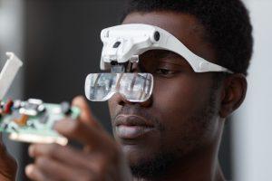 While man-made intelligence can set out new positions and open doors, the change might prompt momentary employment cutbacks. PHOTO: Freepik