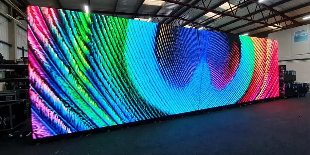 Top Advantages of Using LED Screen Hire for Trade Shows in 2026