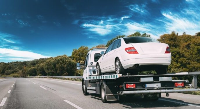 How much does it cost to tow a car?