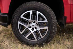 Choosing the Right Chevrolet Tires for Seasonal Driving Conditions