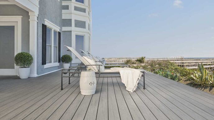 How to choose the right deck for your home?