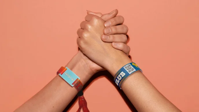 RFID Wristbands vs QR Code Wristbands Which Is Better for Events