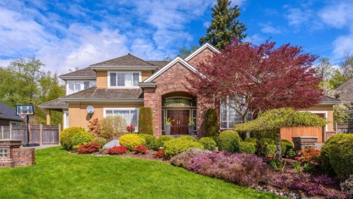 How to Update Brick Exterior Without Painting: Fresh, Stylish Ideas That Keep the Brick Beautiful